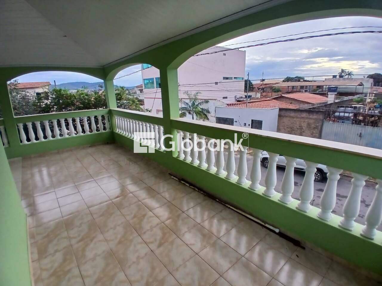Sobrado 4 quartos à venda Santo Antônio 200m² Montes Claros MG: Varanda 3