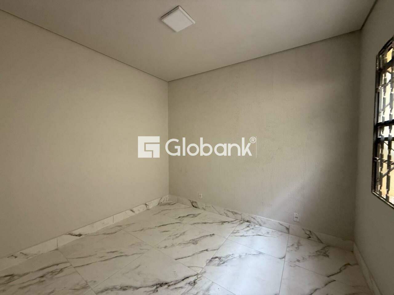 Kitnet 1 quarto para aluguel São Judas Tadeu 32m² Montes Claros MG: Quarto