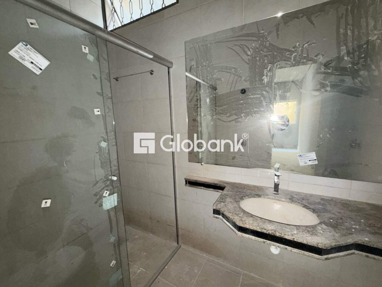 Kitnet 1 quarto para aluguel São Judas Tadeu 30m² Montes Claros MG: Suite