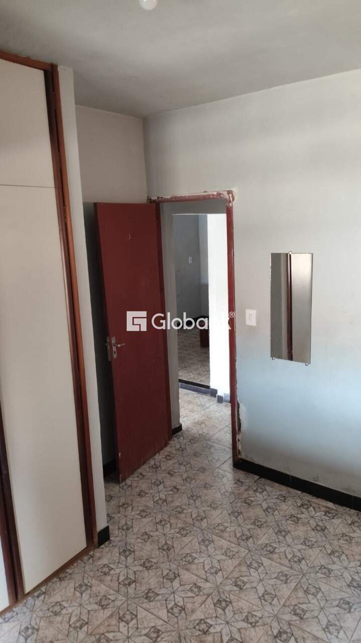 Casa 4 quartos à venda Novo Delfino 160m² Montes Claros MG: 