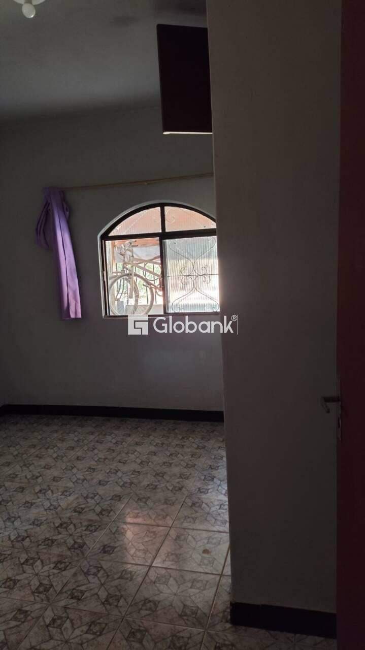 Casa 4 quartos à venda Novo Delfino 160m² Montes Claros MG: 