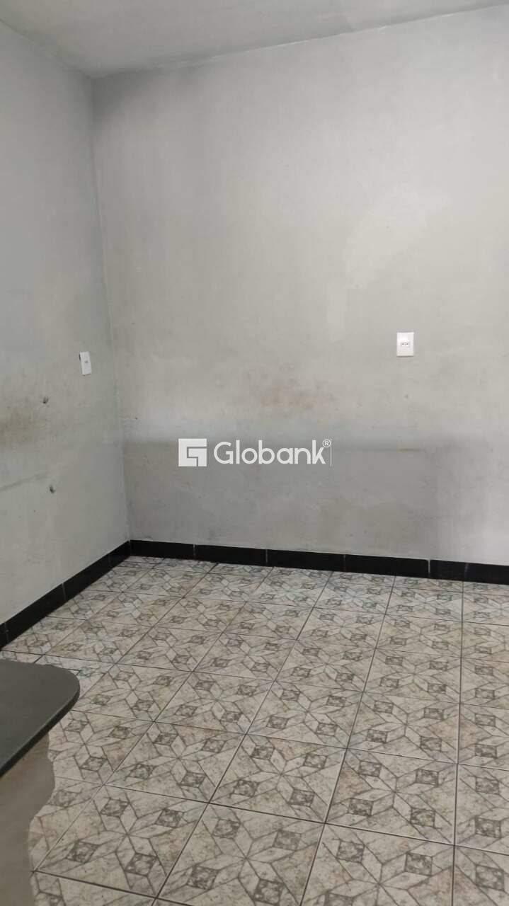 Casa 4 quartos à venda Novo Delfino 160m² Montes Claros MG: 