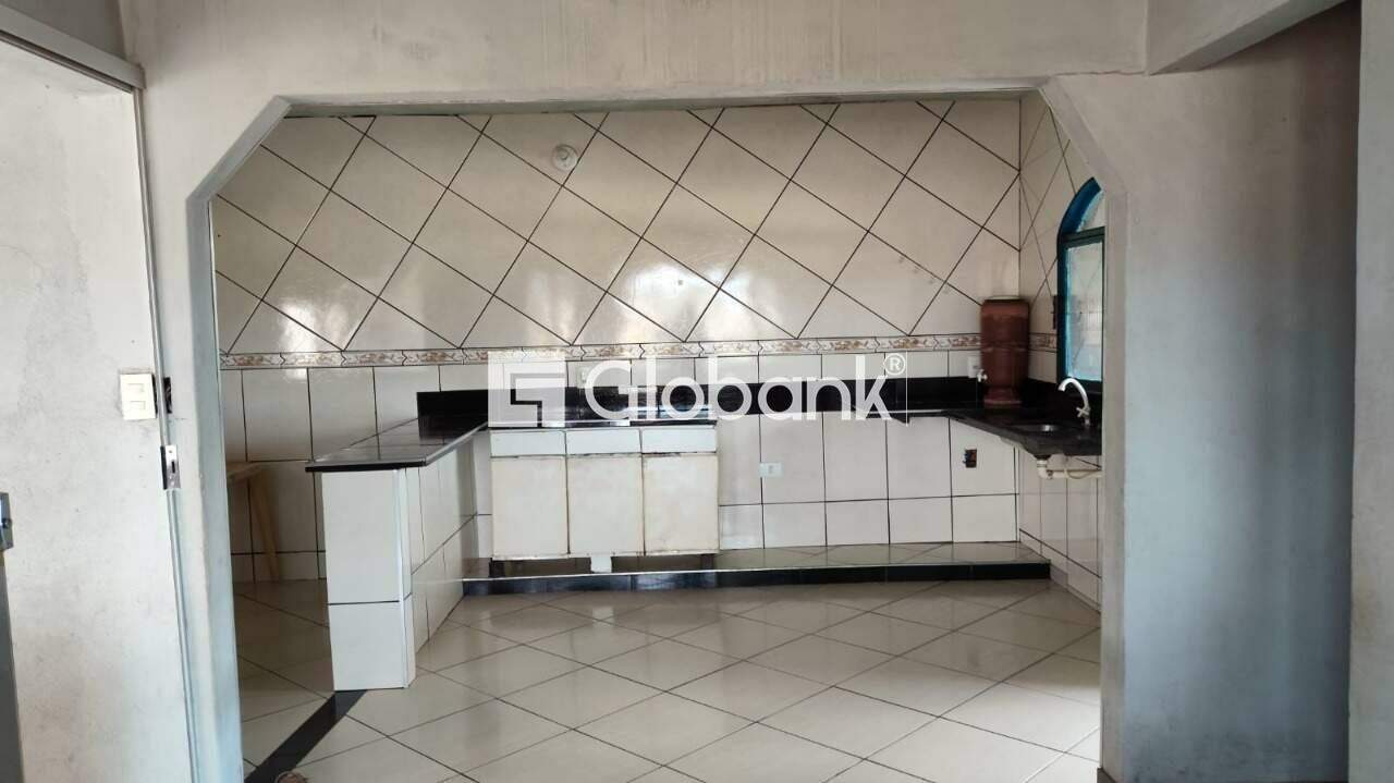 Casa 4 quartos à venda Novo Delfino 160m² Montes Claros MG: 