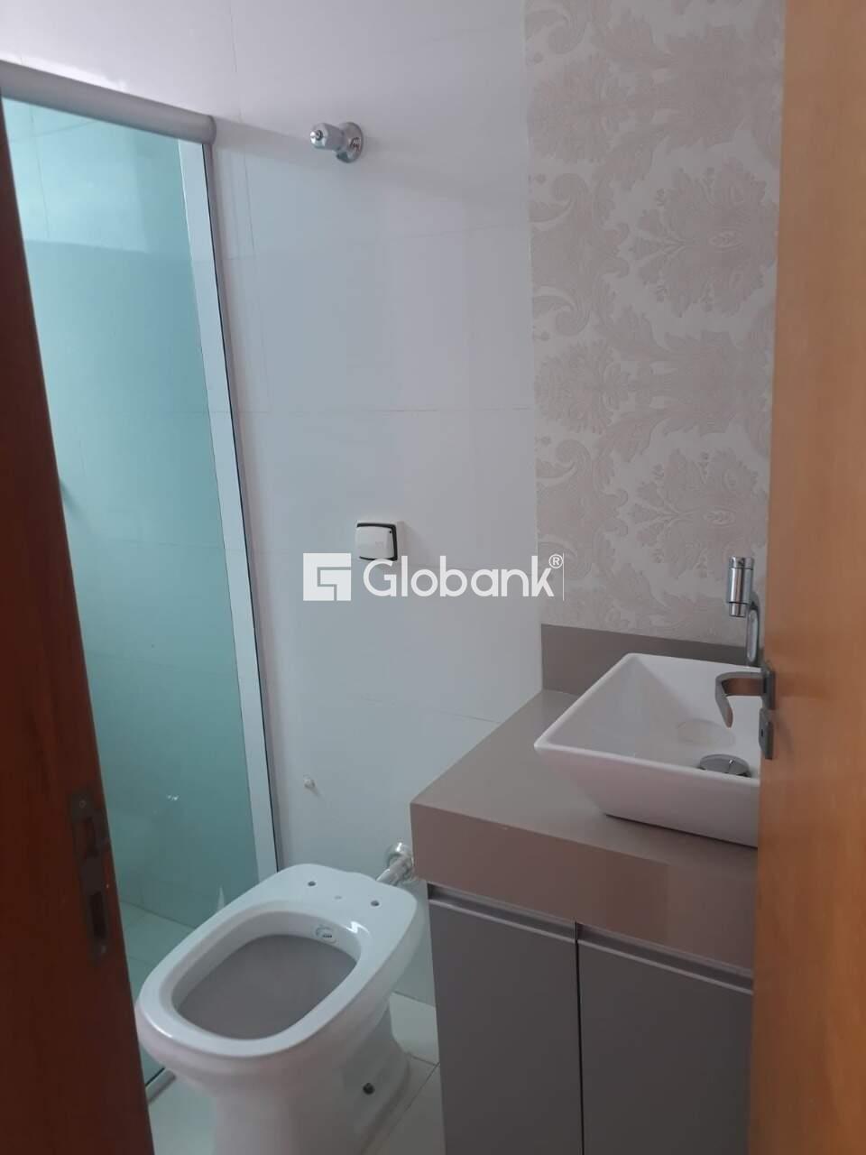 Apartamento 3 quartos à venda Planalto 82m² Montes Claros MG: Banheiro
