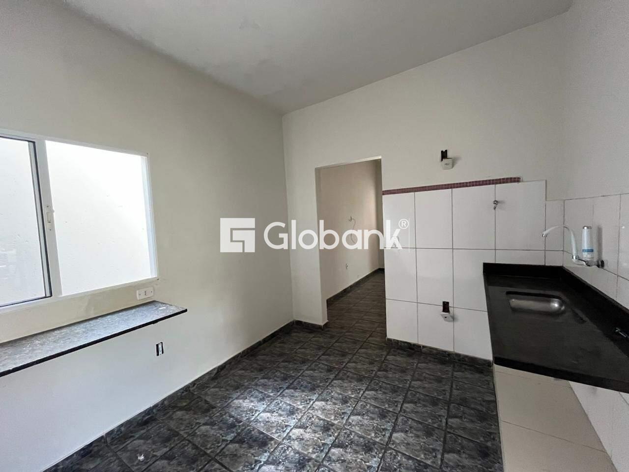 Casa 2 quartos à venda Independência 90m² Montes Claros MG: COZINHA