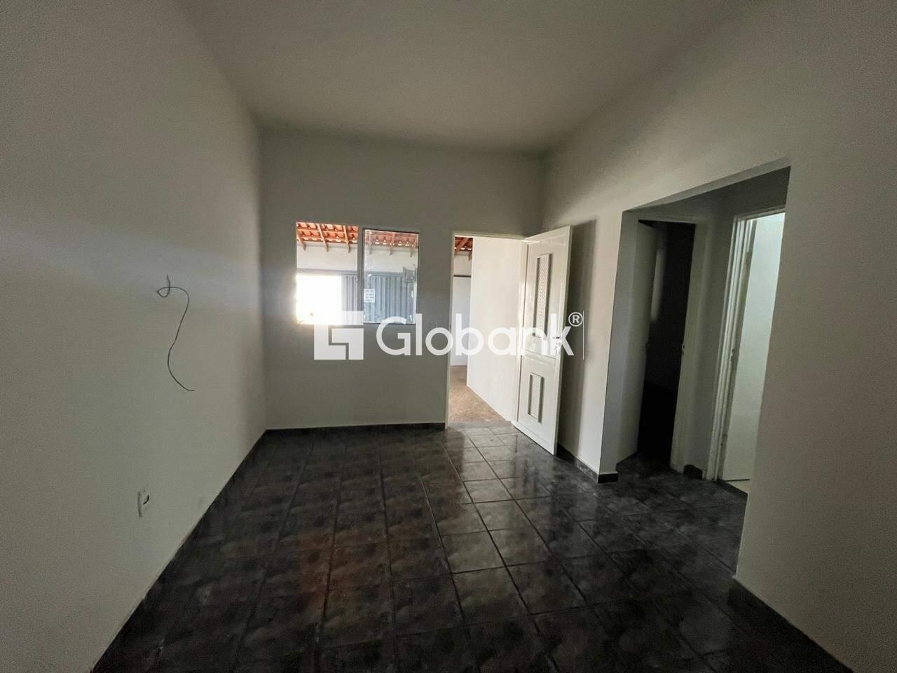 Casa 2 quartos à venda Independência 90m² Montes Claros MG: SALA