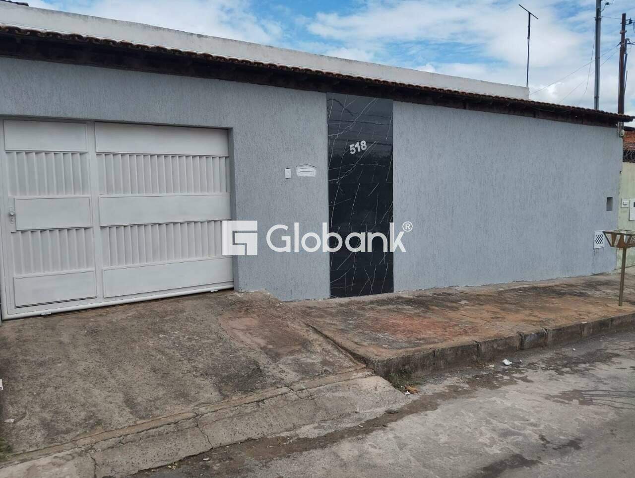 Casa 3 quartos à venda Antônio Pimenta 100m² Montes Claros MG: 