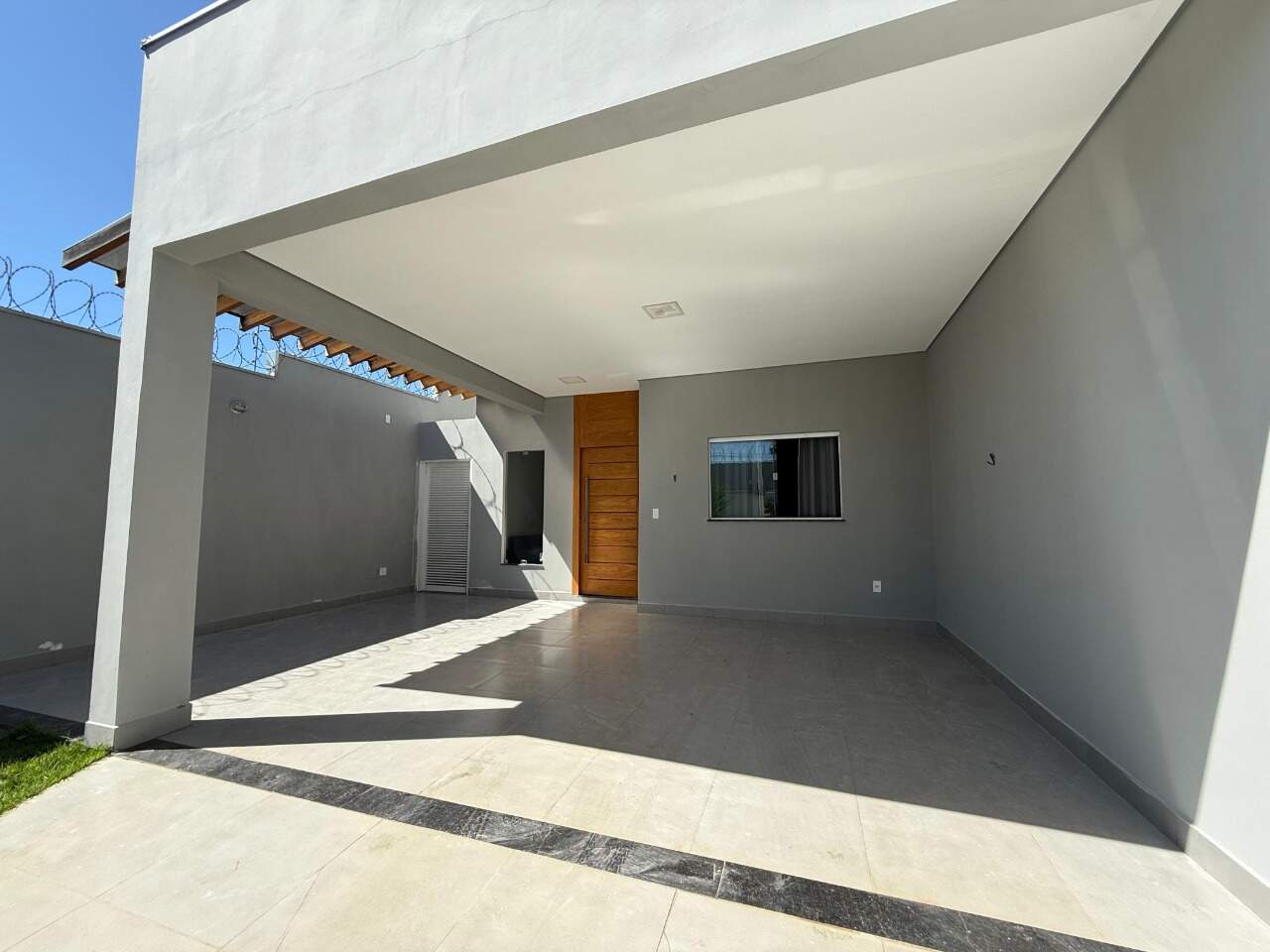 Casa 3 quartos à venda Loteamento Reserva Real 115,5m² Montes Claros MG: Hall de entrada