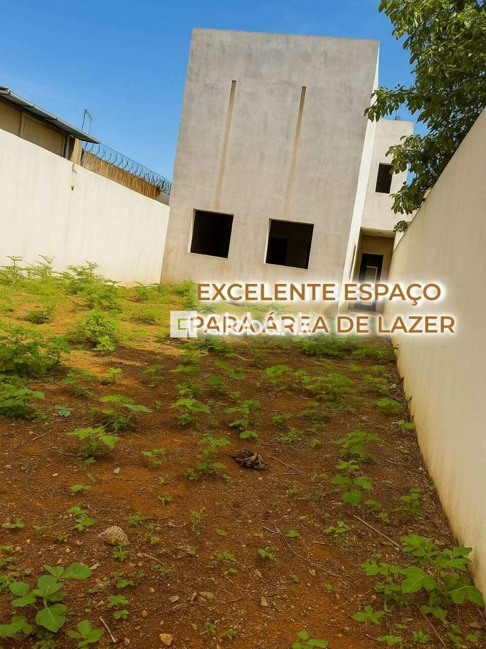 Sobrado 3 quartos à venda Jardim Liberdade 213,55m² Montes Claros MG: rea externa
