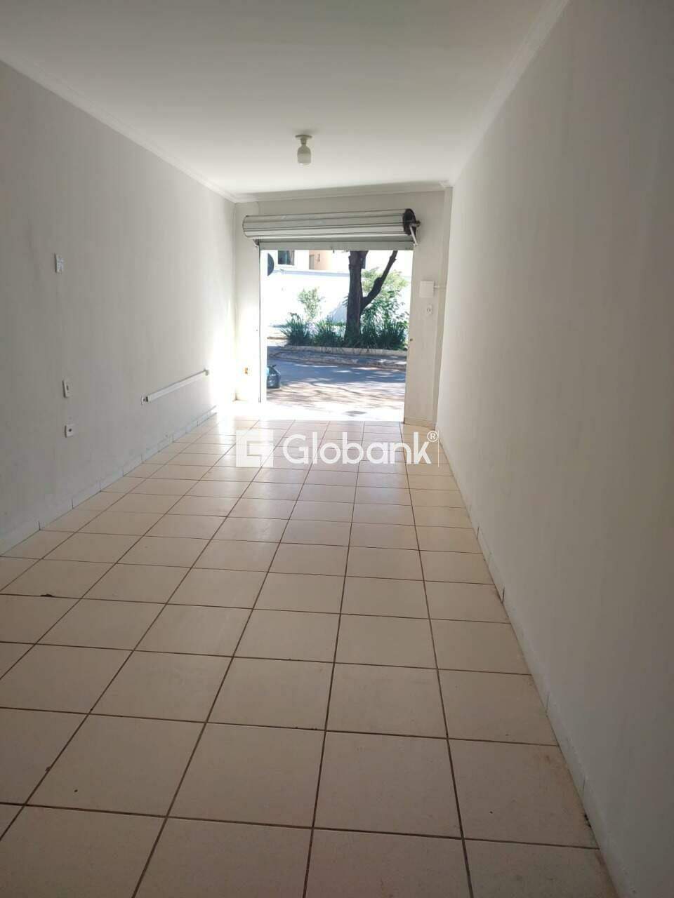 Ponto comercial para aluguel Morada do Parque 30m² Montes Claros MG: 