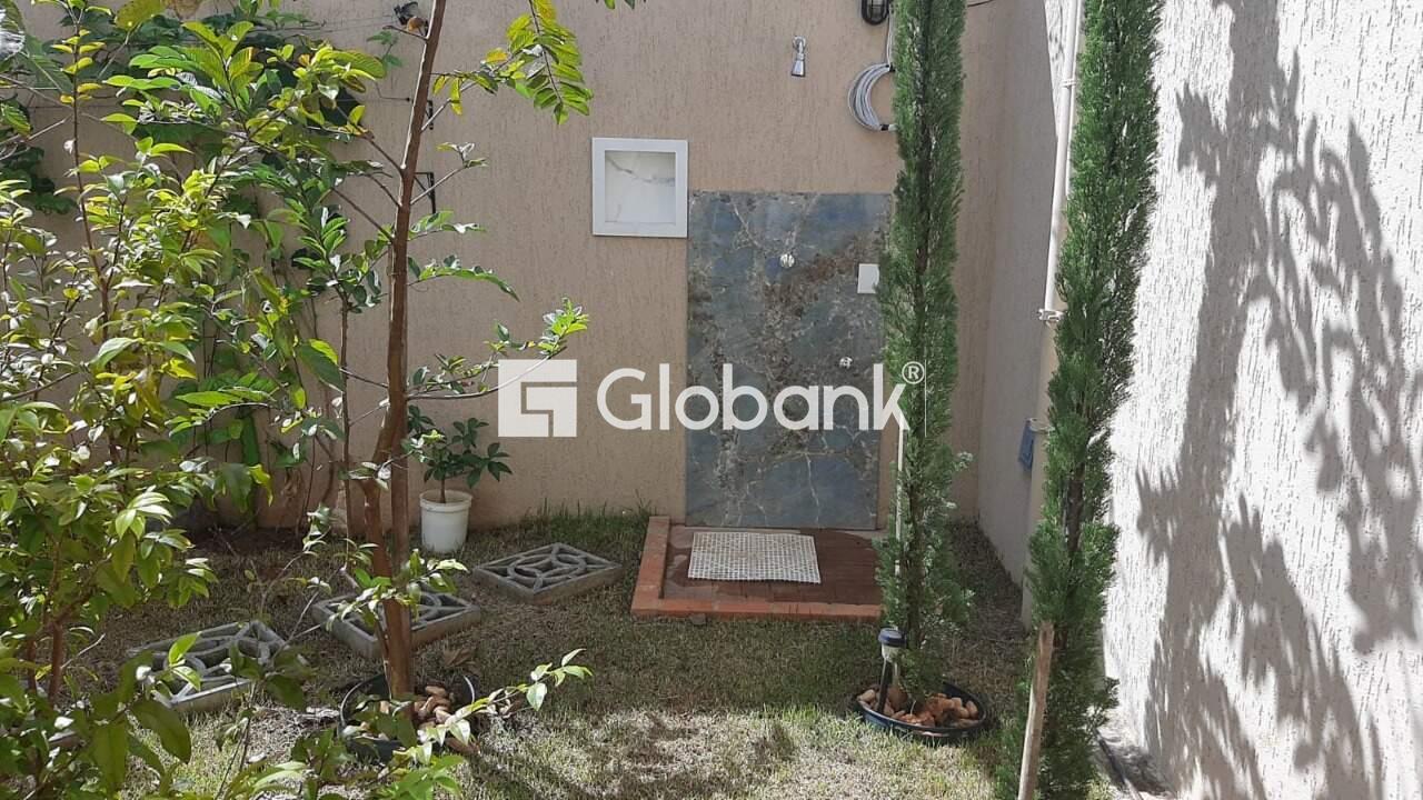 Casa 2 quartos à venda Residencial Parque Sul 69,43m² Montes Claros MG: rea ducha