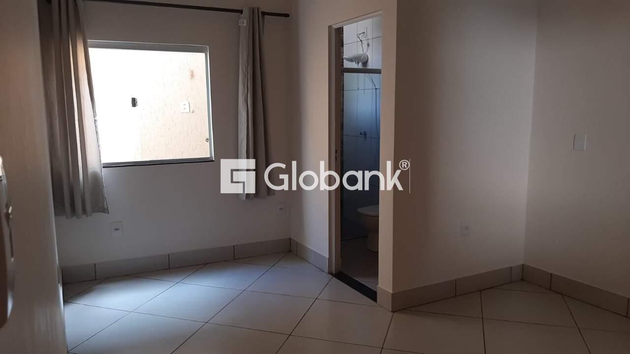 Casa 2 quartos à venda Residencial Parque Sul 69,43m² Montes Claros MG: Su te