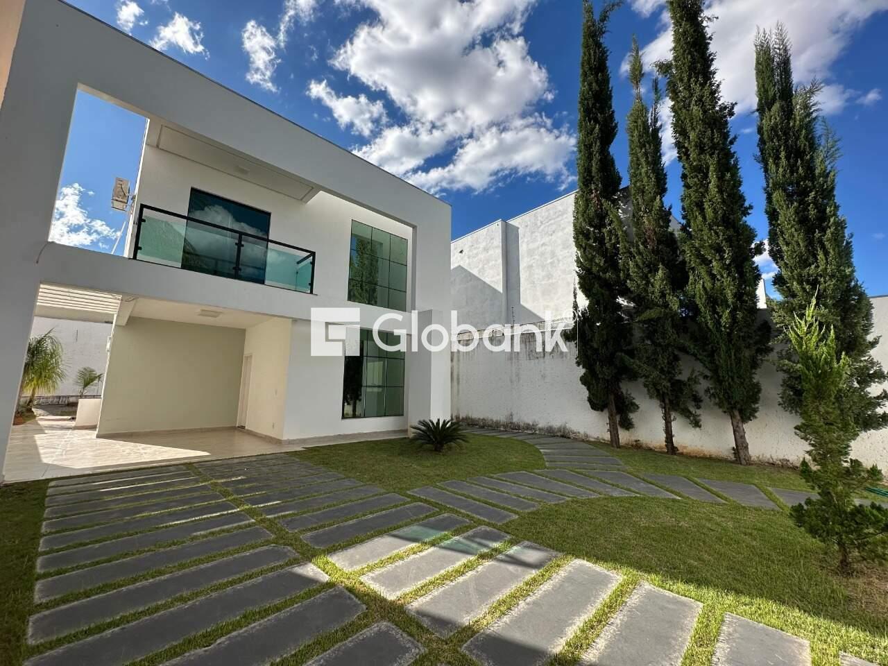 Casa 3 quartos à venda Ibituruna 140m² Montes Claros MG: Fachada
