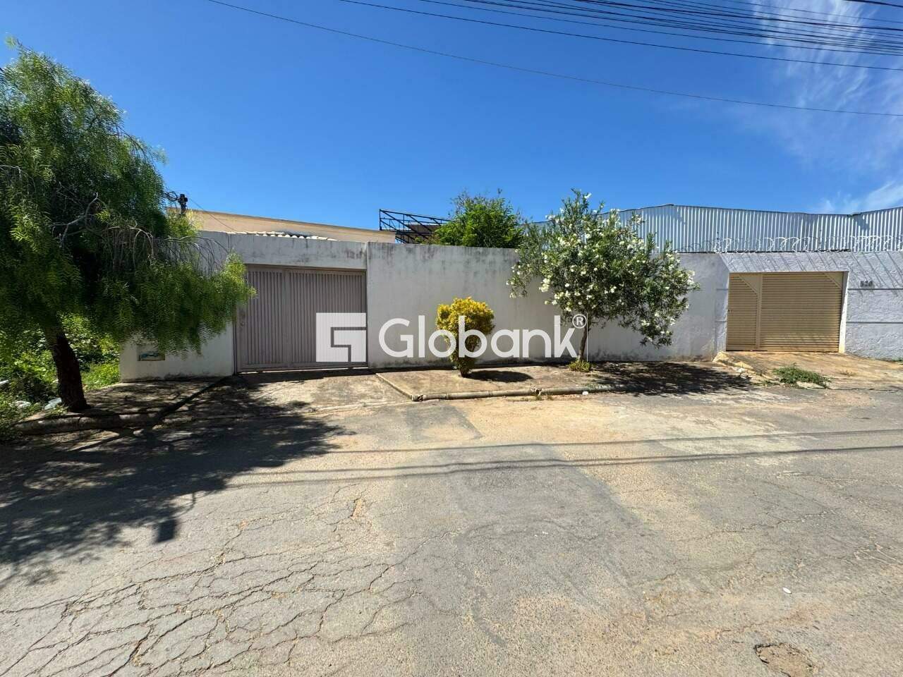 Casa 4 quartos à venda Canelas 150m² Montes Claros MG: Fachada
