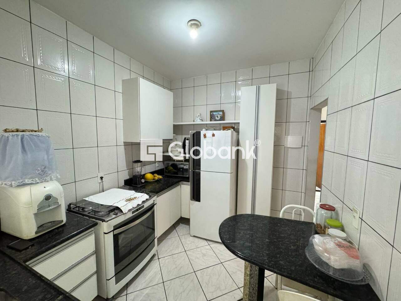 Casa 4 quartos à venda Canelas 150m² Montes Claros MG: Cozinha