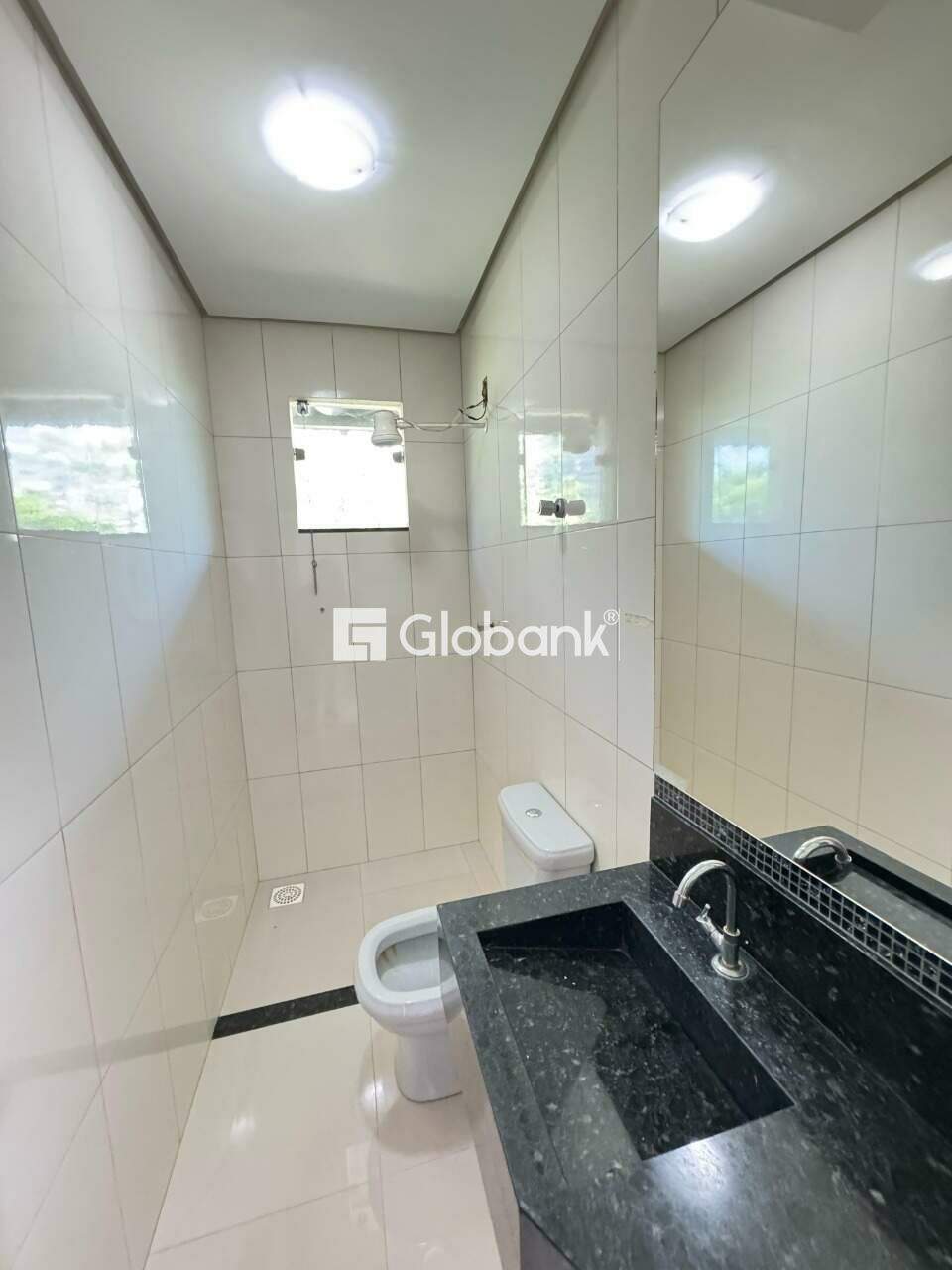 Casa 4 quartos à venda Canelas 150m² Montes Claros MG: Banheiro