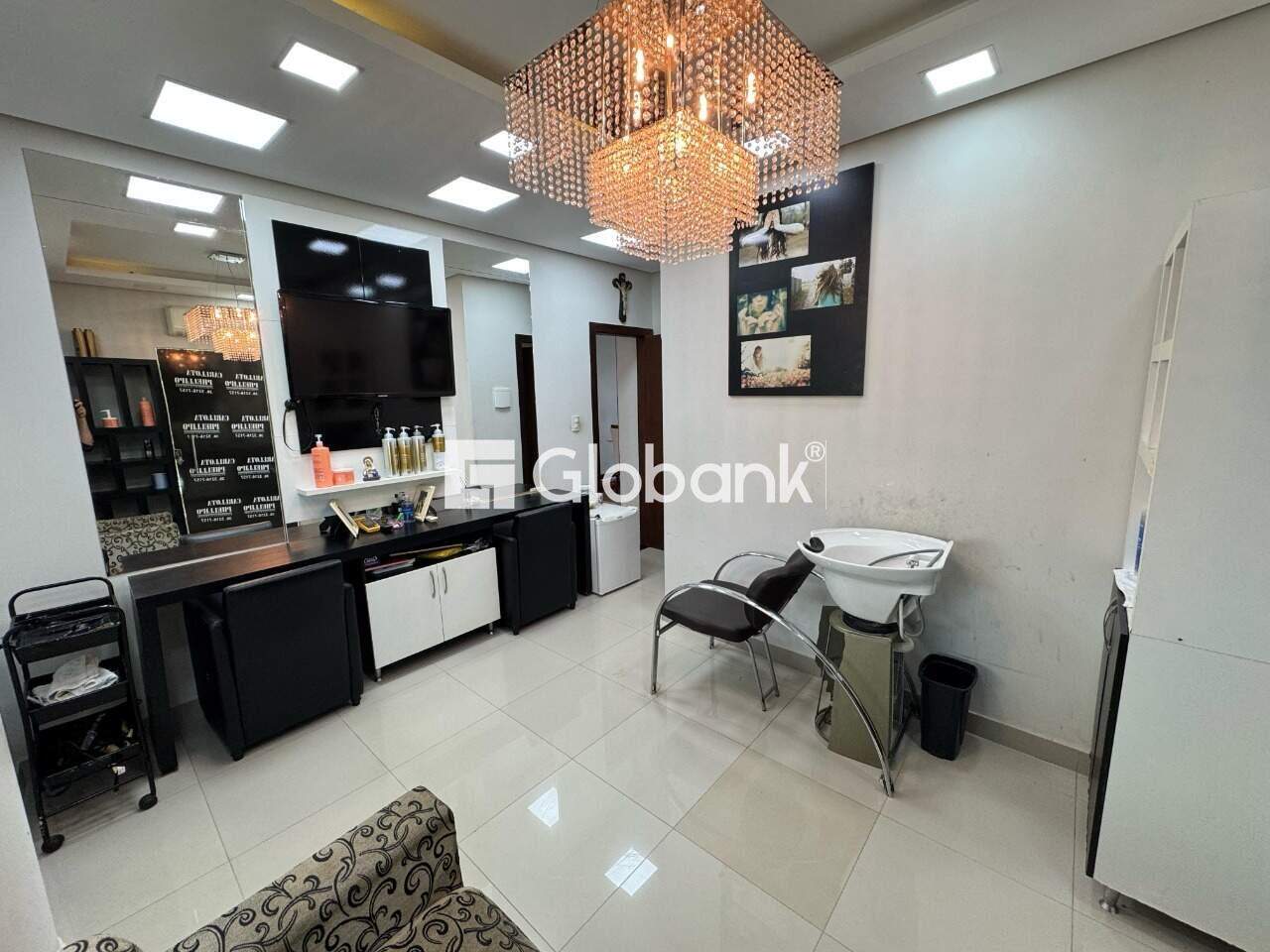 Casa 4 quartos à venda Canelas 150m² Montes Claros MG: Cozinha