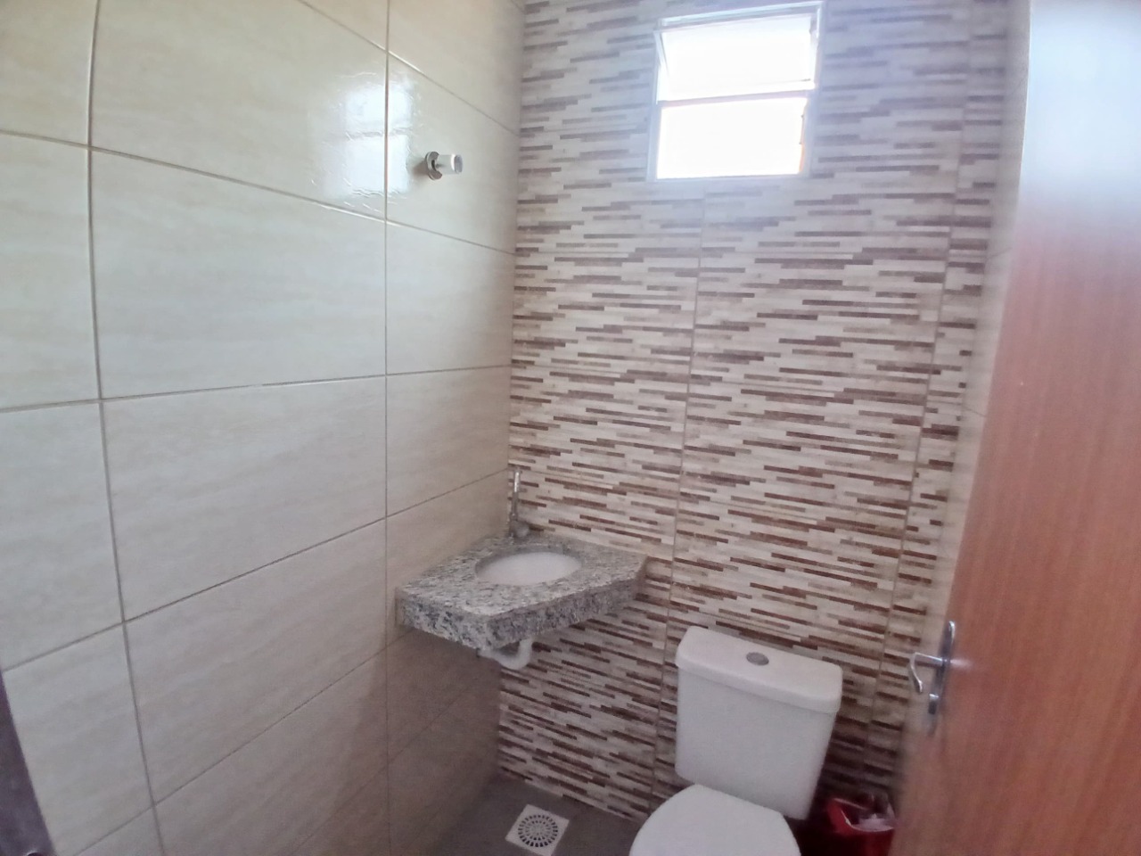 Ponto comercial para aluguel Centro 30m² Montes Claros MG: Banheiro