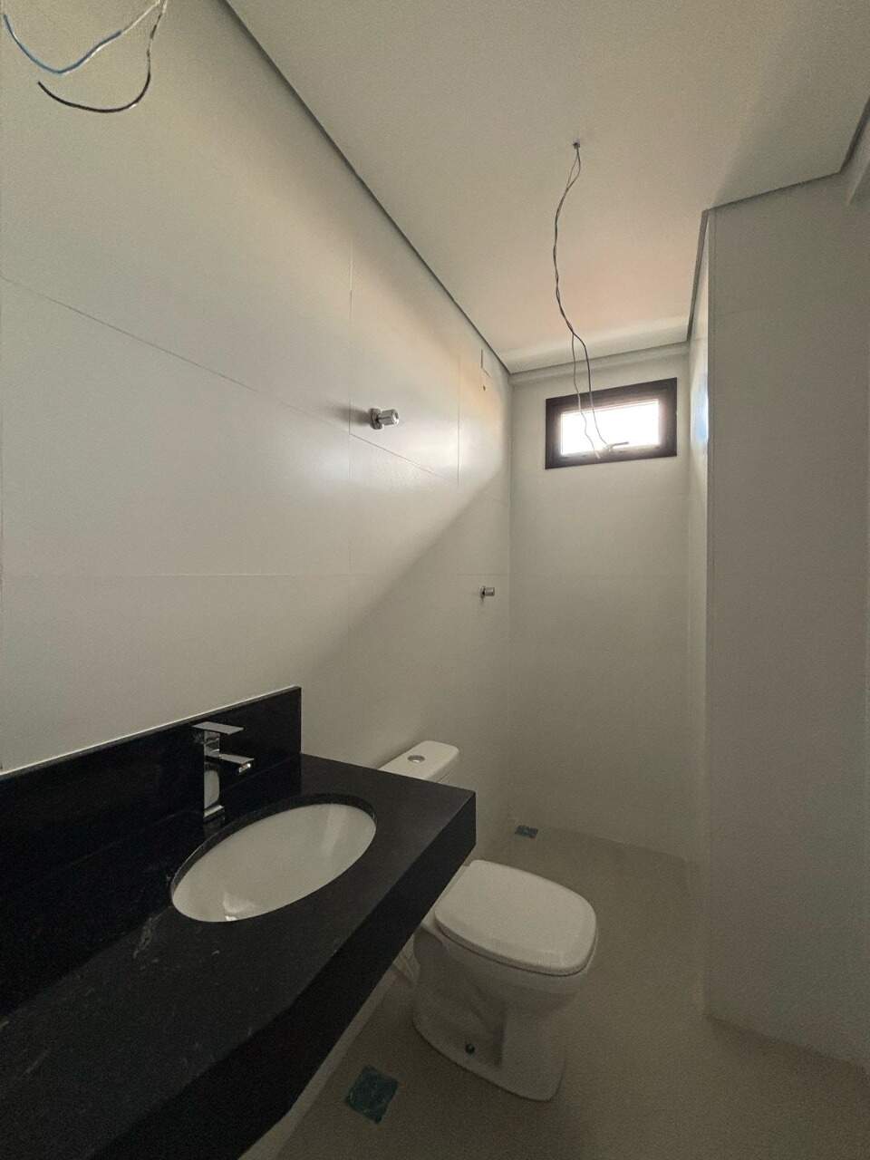 Apartamento 3 quartos à venda Centro 0m² Montes Claros MG: Banheiro