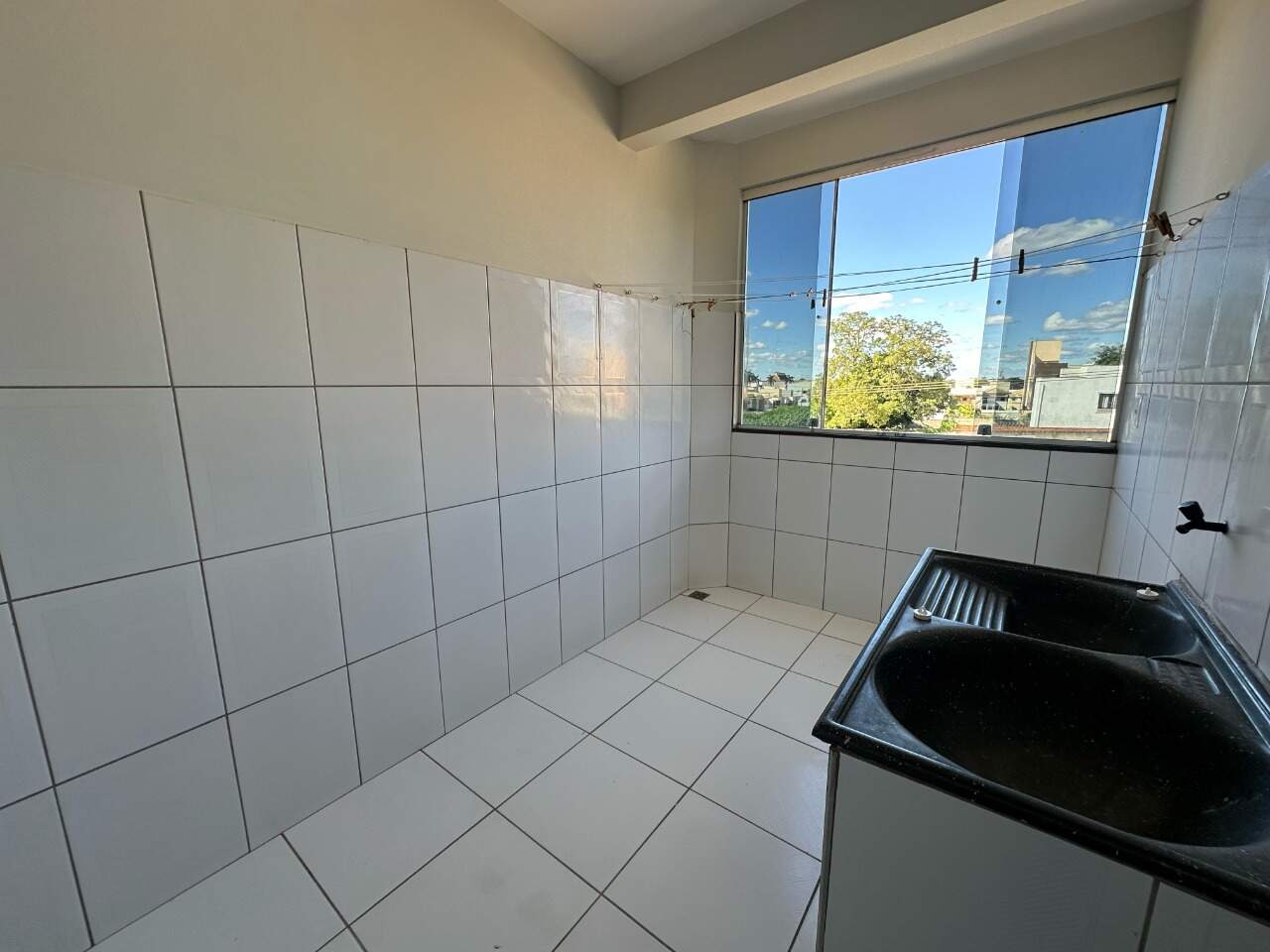 Apartamento 2 quartos para aluguel Prolongamento Todos os Santos 85m² Montes Claros MG: rea de servi o