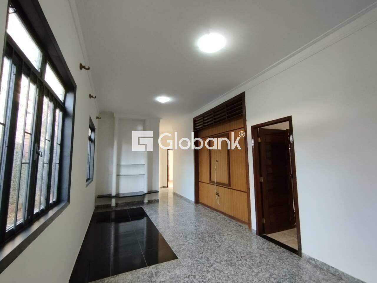 Casa 4 quartos à venda Morada do Sol 250m² Montes Claros MG: 