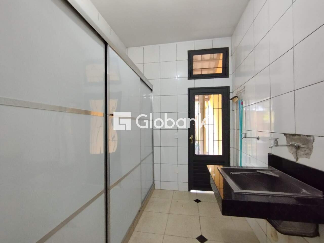 Casa 4 quartos à venda Morada do Sol 250m² Montes Claros MG: