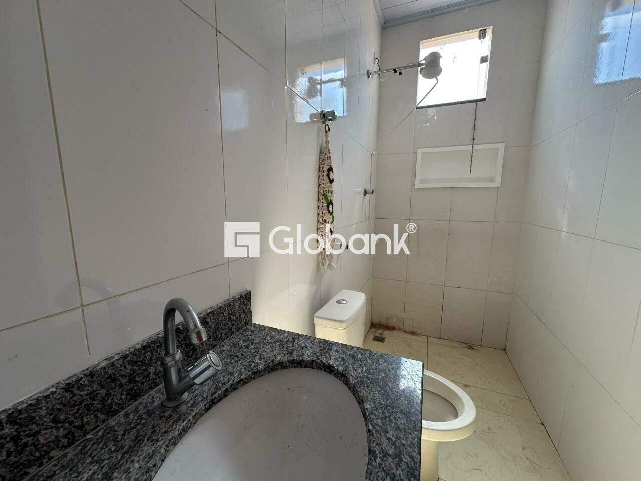 Apartamento 2 quartos para aluguel Melo 65m² Montes Claros MG: Banheiro social
