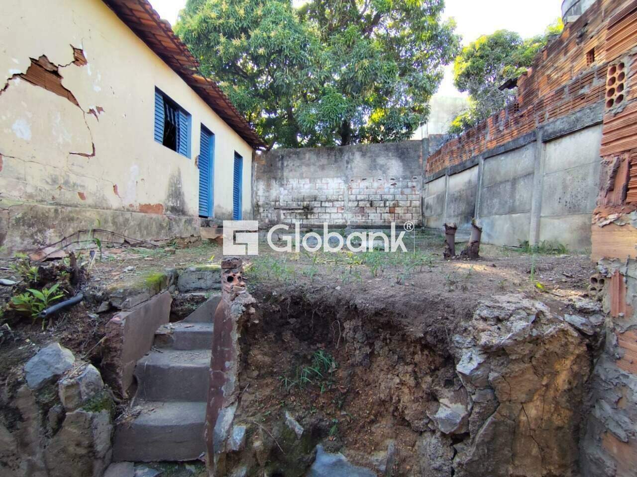 Terreno à venda Morrinhos 0m² Montes Claros MG: 