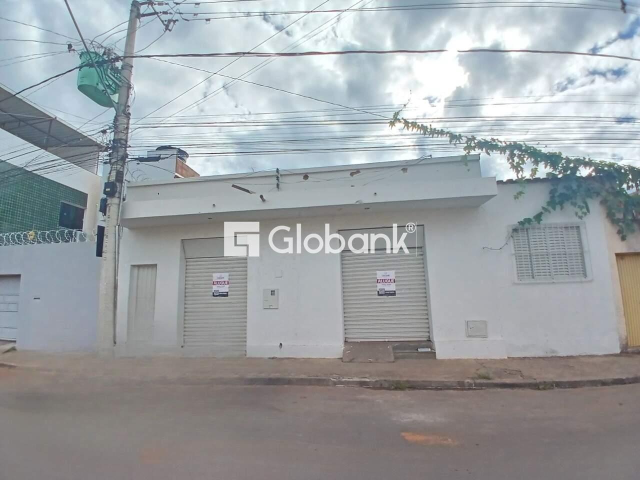 Ponto comercial para aluguel Centro 140m² Montes Claros MG: Fachada