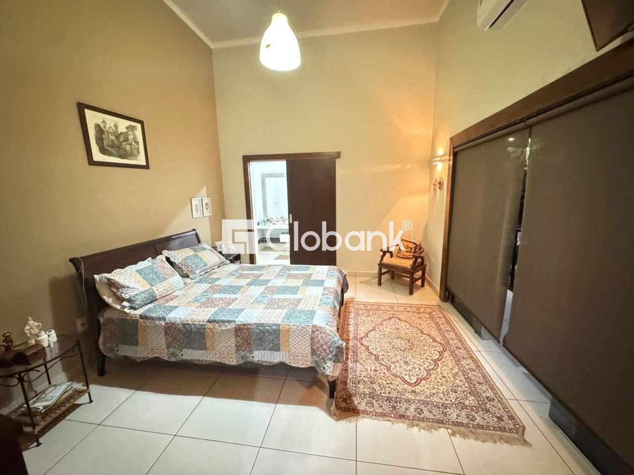 Casa 4 quartos à venda Jardim São Luiz 340m² Montes Claros MG: 