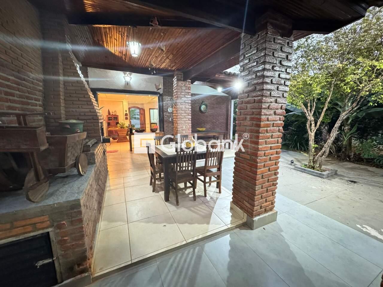 Casa 4 quartos à venda Jardim São Luiz 340m² Montes Claros MG: 