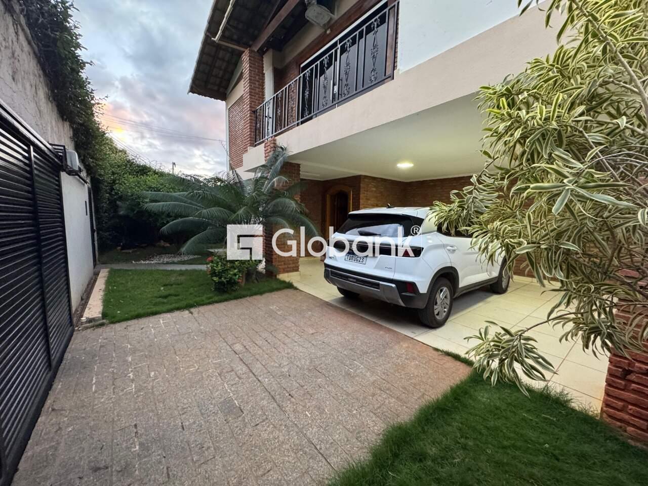 Casa 4 quartos à venda Jardim São Luiz 340m² Montes Claros MG: 