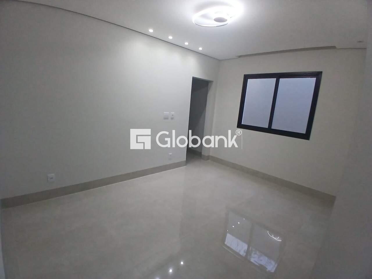 Casa 3 quartos à venda Ibituruna 180m² Montes Claros MG: 