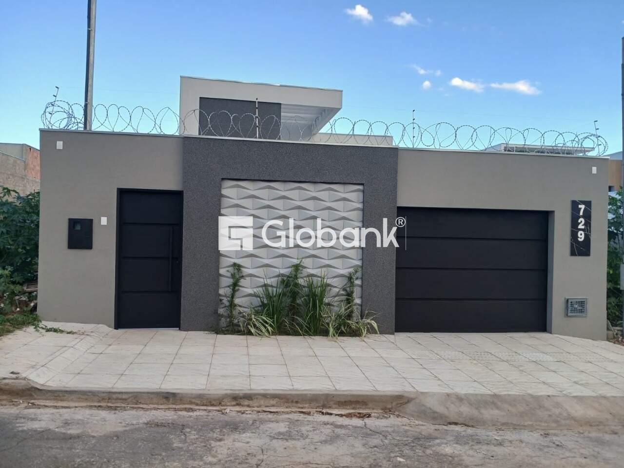 Casa 3 quartos à venda Ibituruna 180m² Montes Claros MG: Fachada