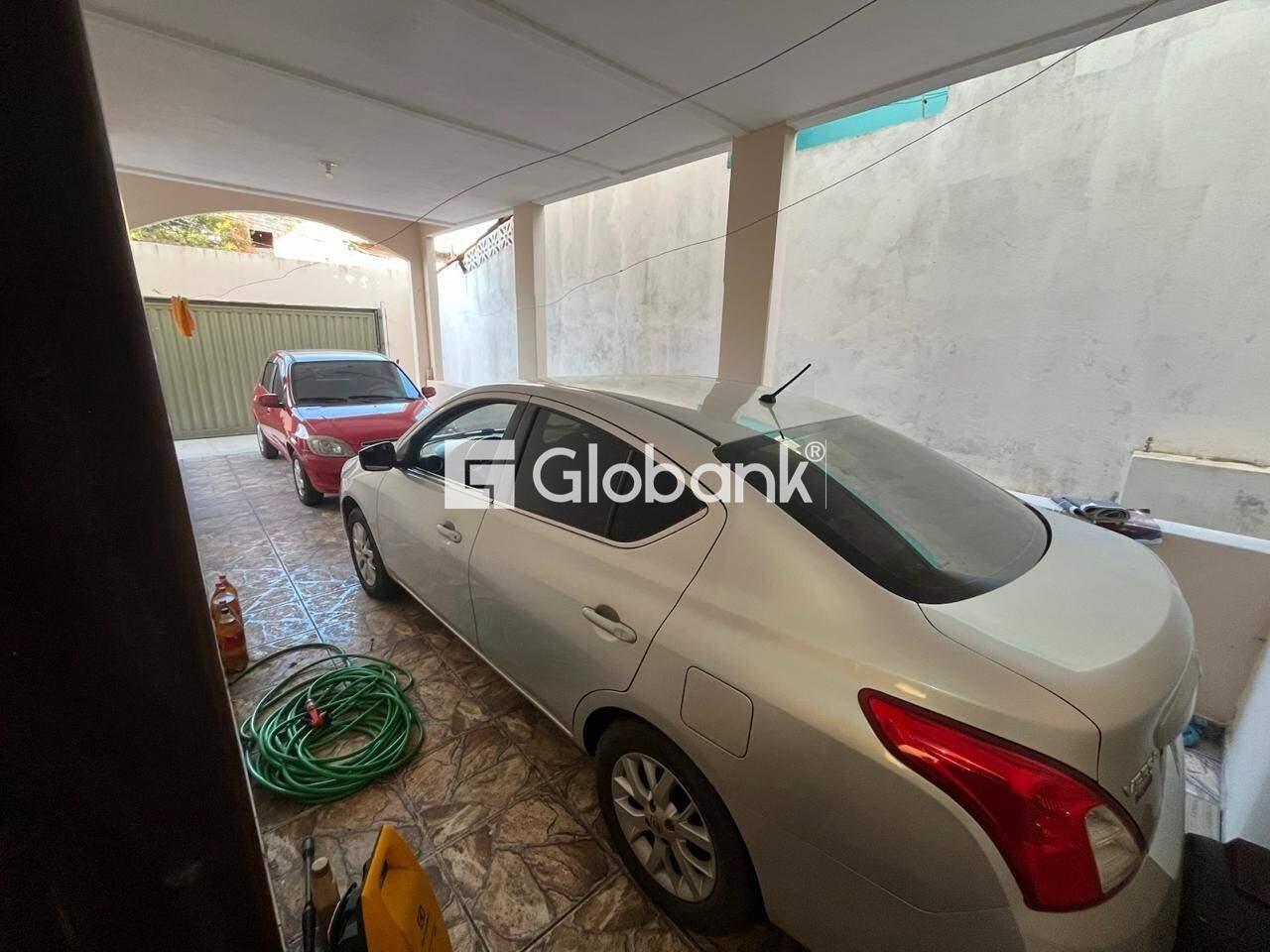 Casa 4 quartos à venda João Botelho 180m² Montes Claros MG: GARAGEM