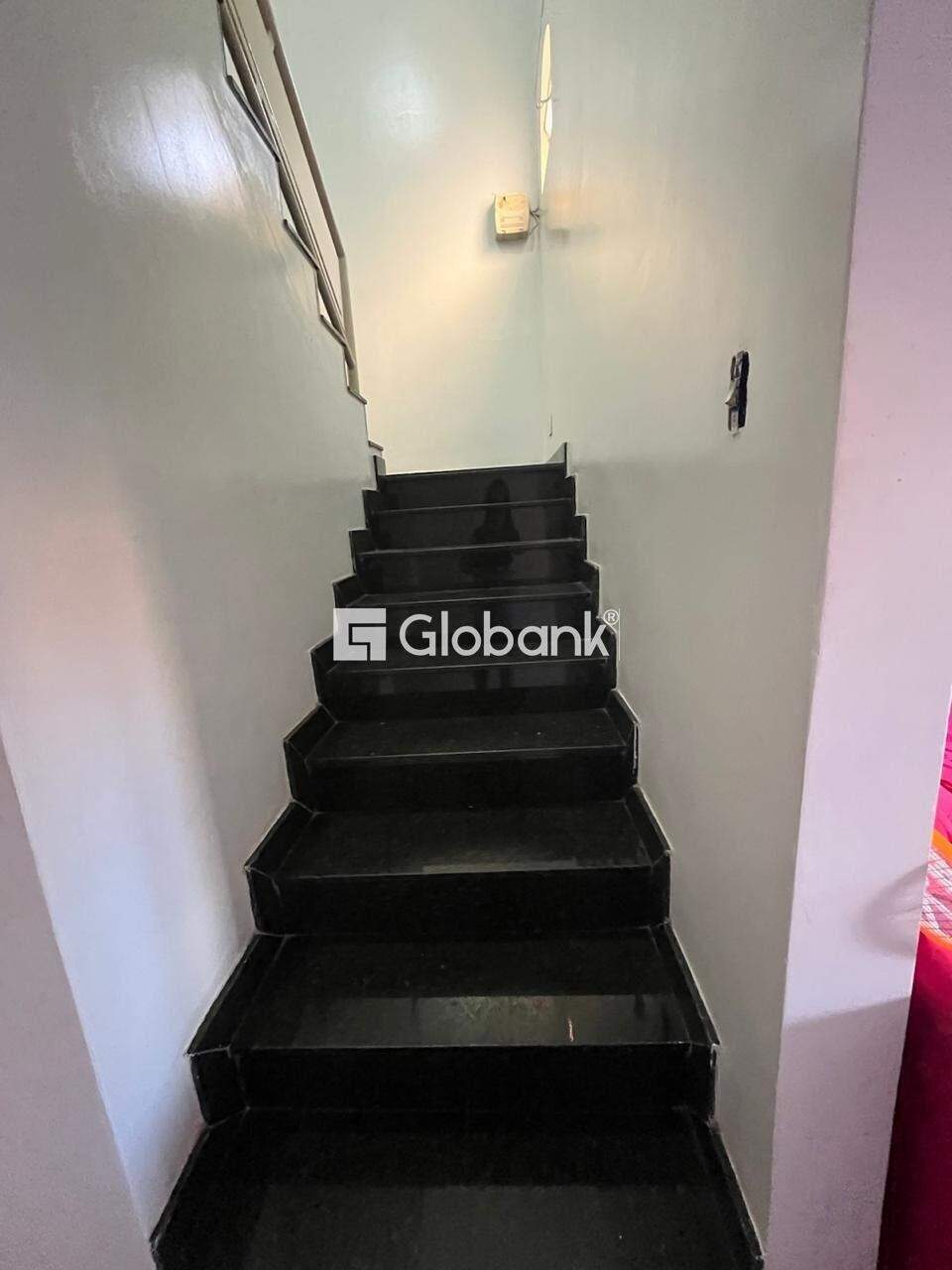 Casa 4 quartos à venda João Botelho 180m² Montes Claros MG: 