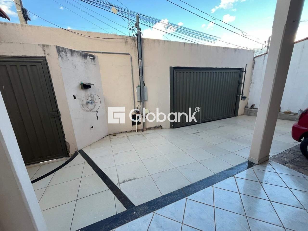 Casa 4 quartos à venda João Botelho 180m² Montes Claros MG: 