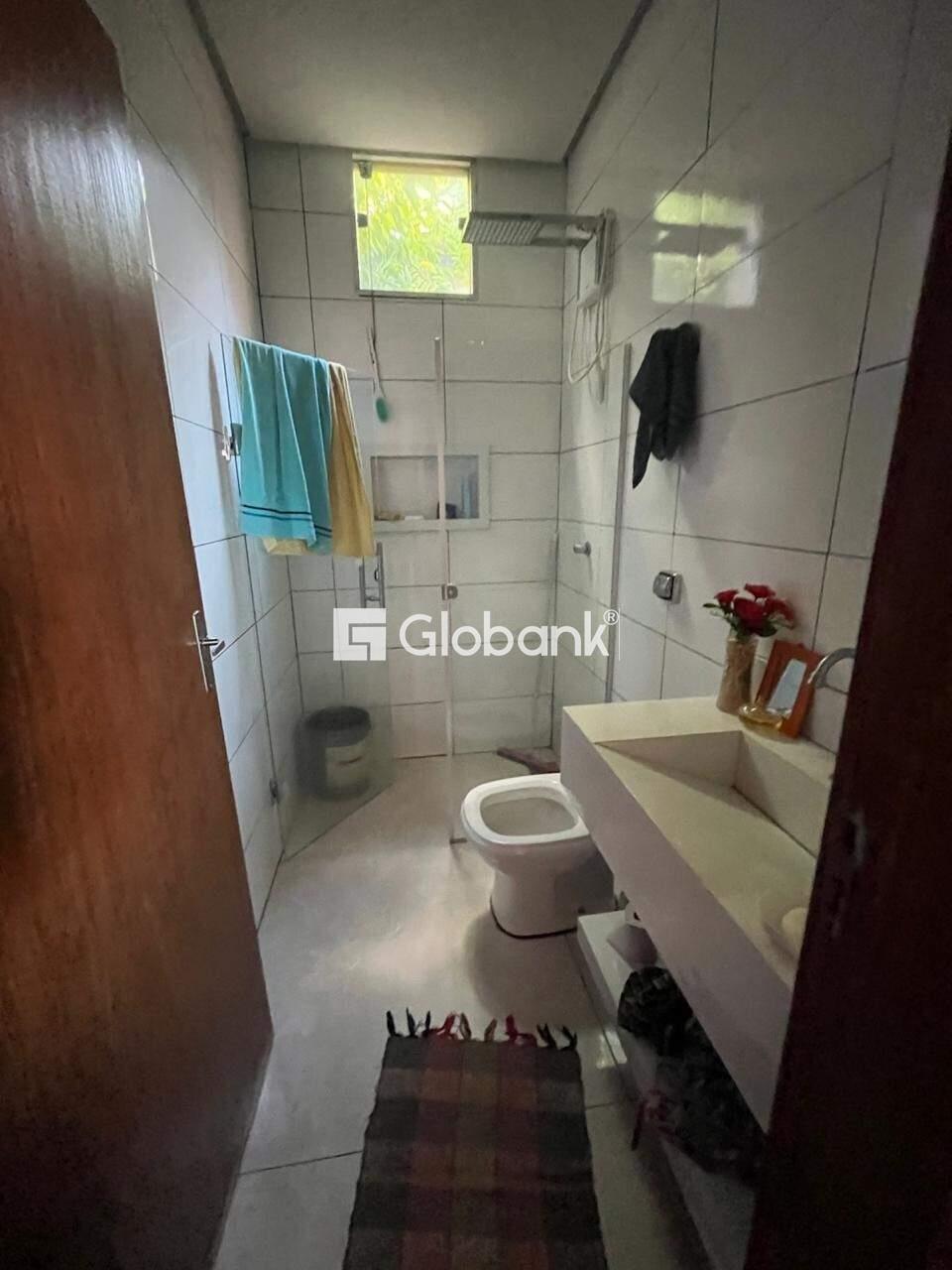 Casa 2 quartos à venda Vila Áurea 100m² Montes Claros MG: BANHEIRO SOCIAL