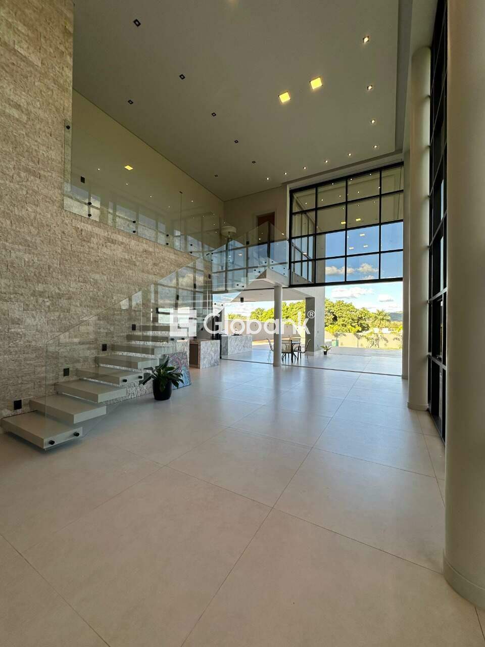 Casa em condomínio 4 quartos à venda Major Prates 332m² Montes Claros MG: Hall de Entrada