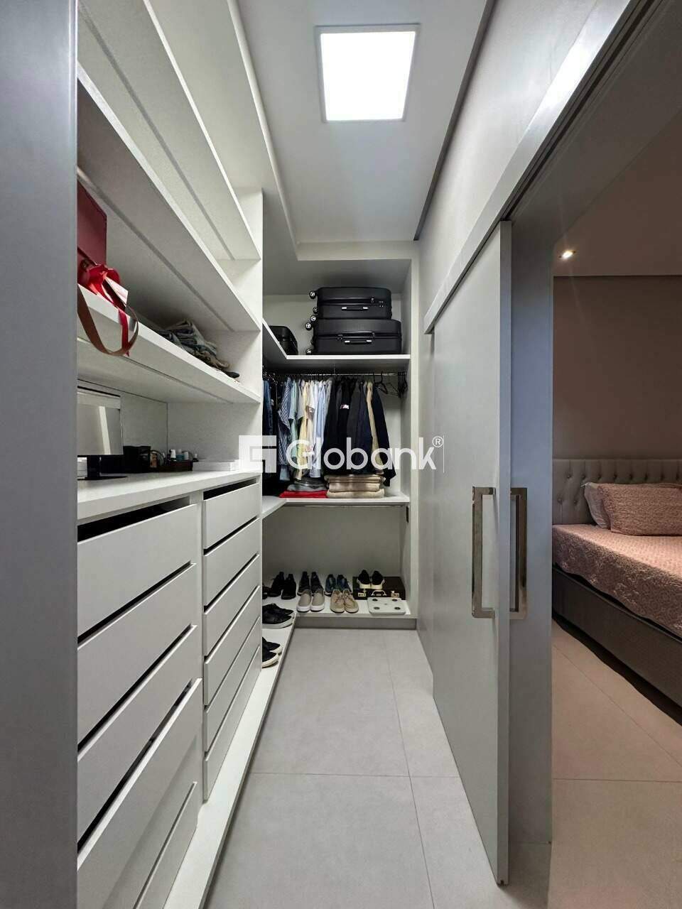 Casa em condomínio 4 quartos à venda Major Prates 332m² Montes Claros MG: Closet