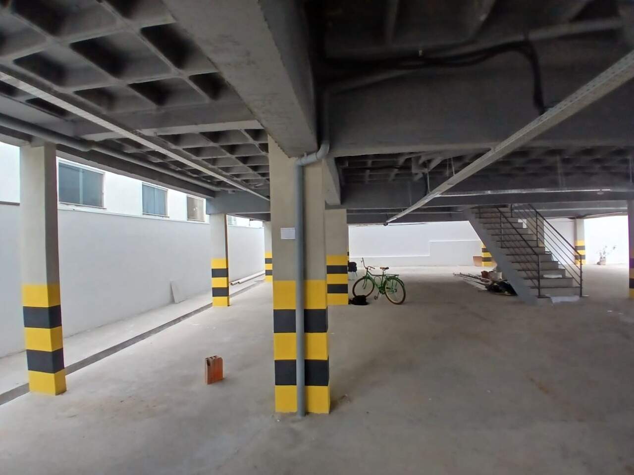 Apartamento 2 quartos à venda Jardim Panorama 45m² Montes Claros MG: Garagem