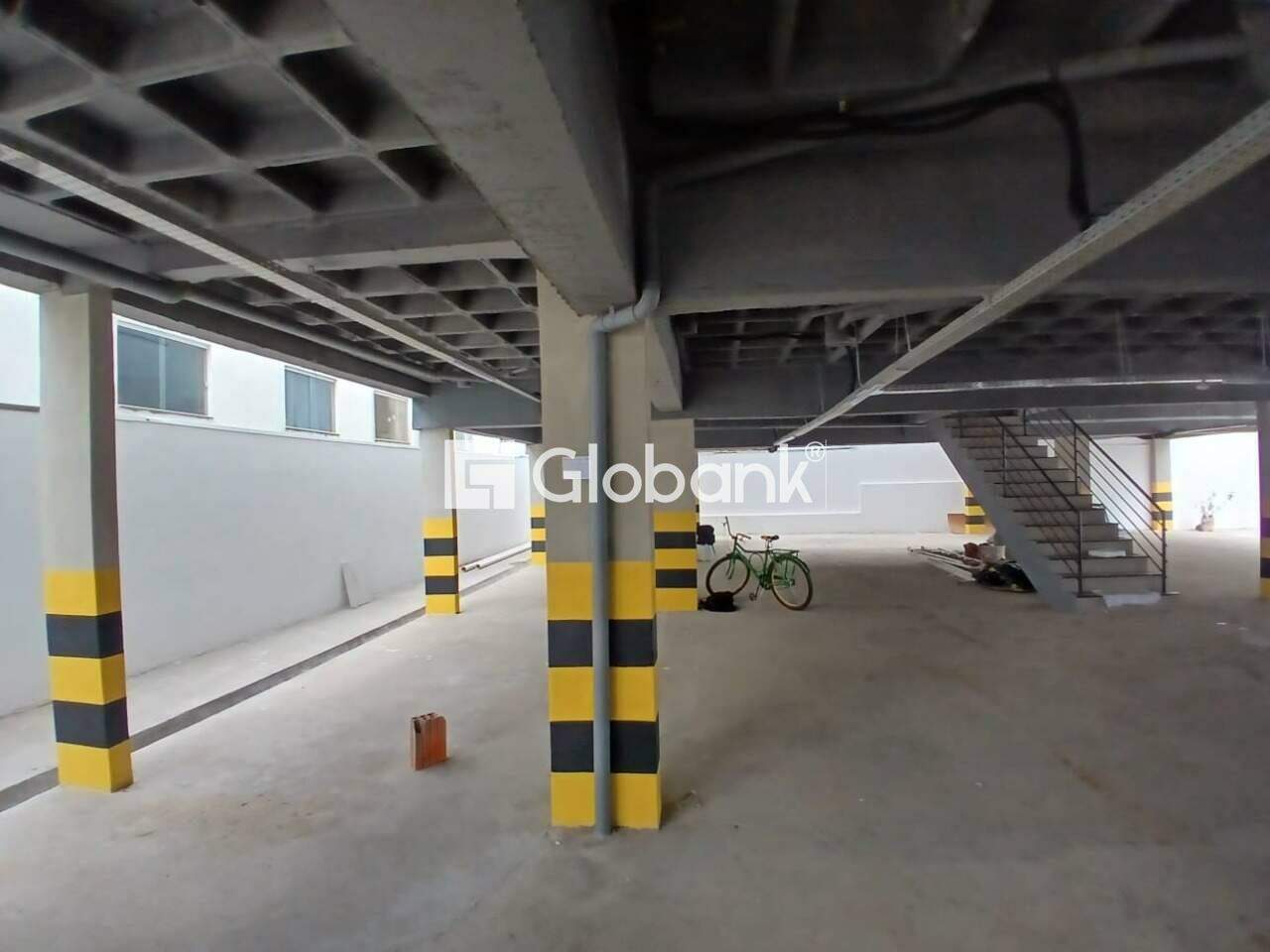 Apartamento 2 quartos à venda Jardim Panorama 45m² Montes Claros MG: Garagem