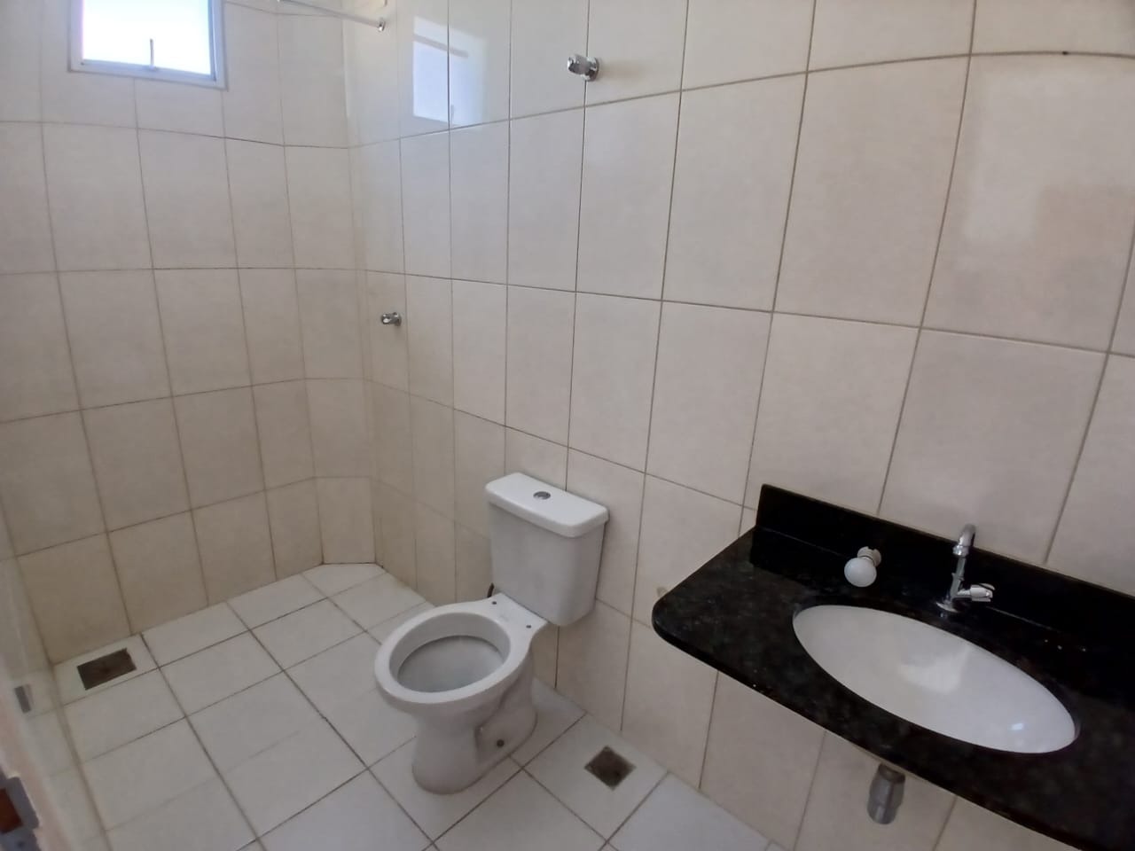 Apartamento 3 quartos à venda Major Prates 85m² Montes Claros MG: Banheiro social