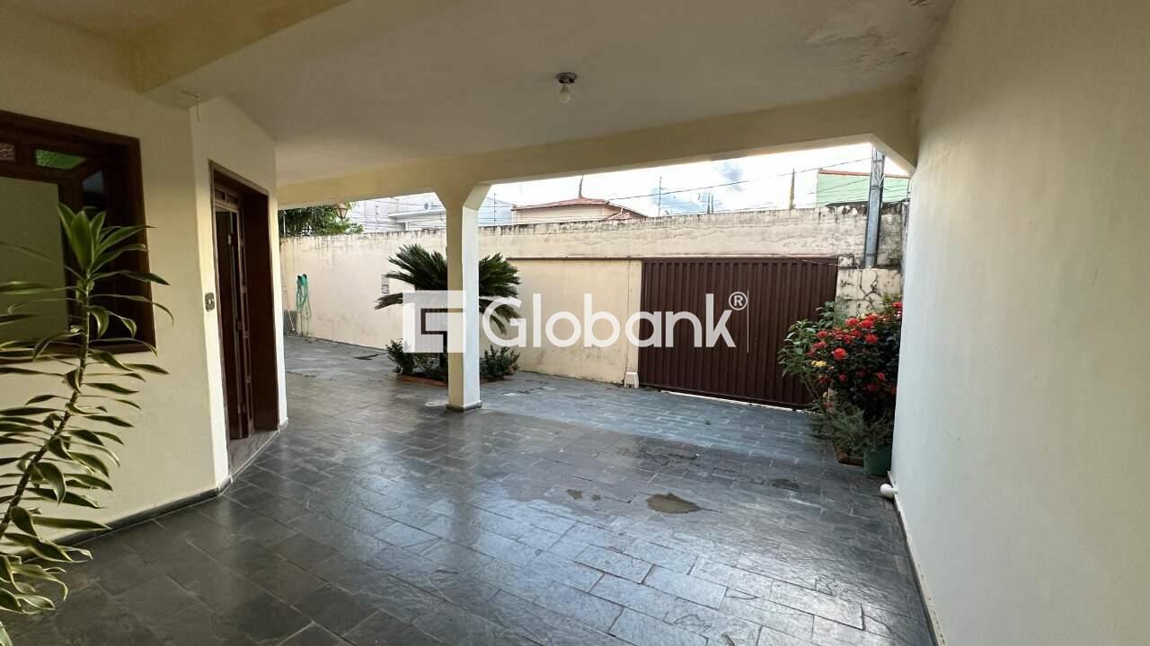 Casa 3 quartos à venda Clarindo Lopes 130m² Montes Claros MG: 