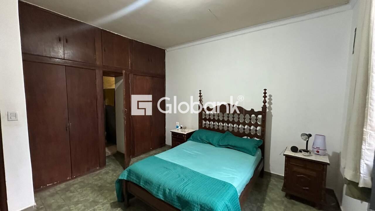 Casa 3 quartos à venda Clarindo Lopes 130m² Montes Claros MG: 