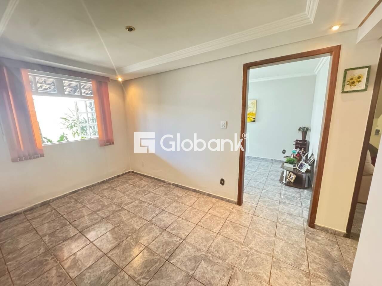 Casa 3 quartos à venda Vila Brasília 137m² Montes Claros MG: 