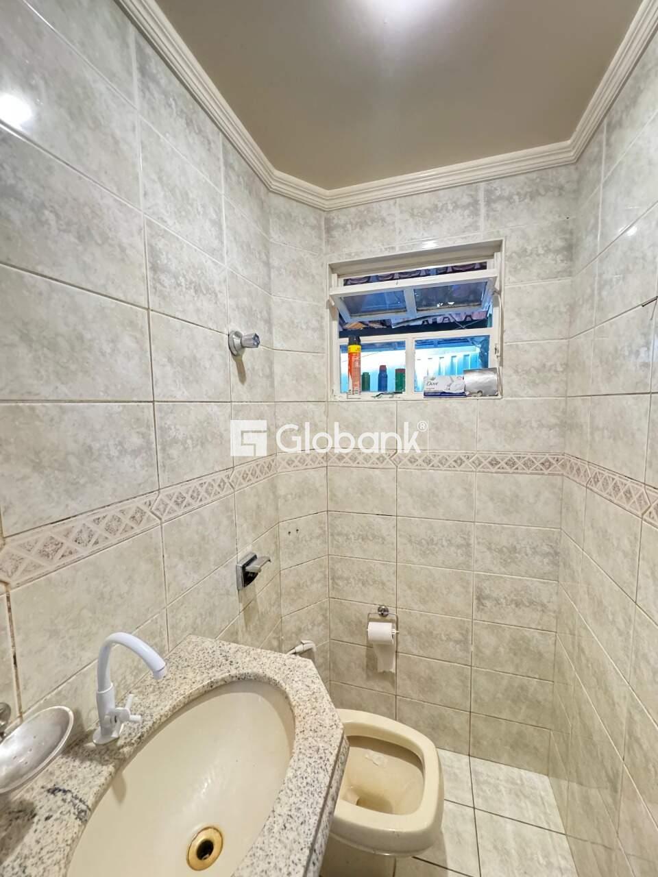 Casa 3 quartos à venda Vila Brasília 137m² Montes Claros MG: 