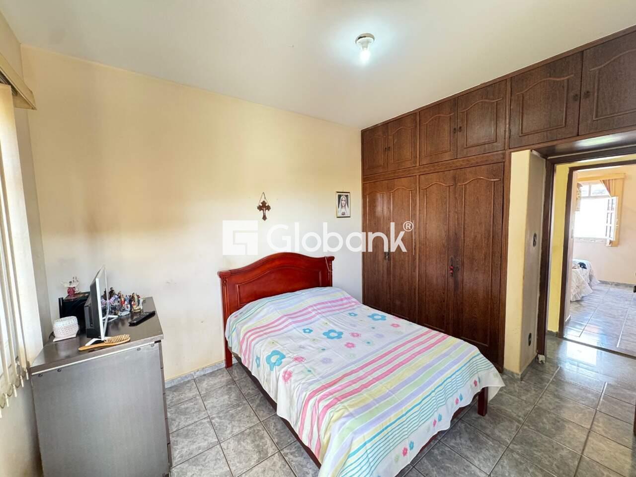 Casa 3 quartos à venda Vila Brasília 137m² Montes Claros MG: 