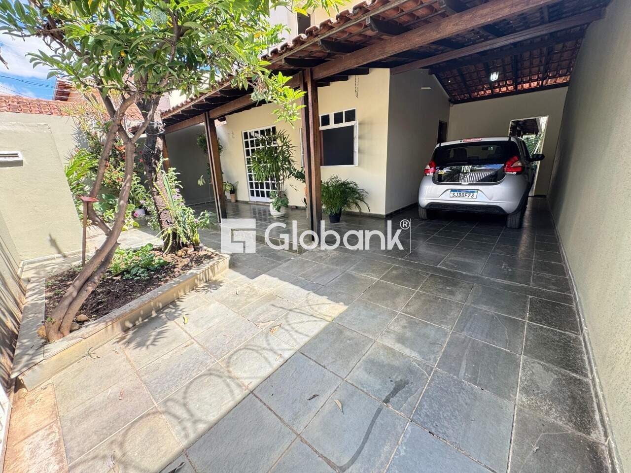Casa 3 quartos à venda Vila Brasília 137m² Montes Claros MG: 