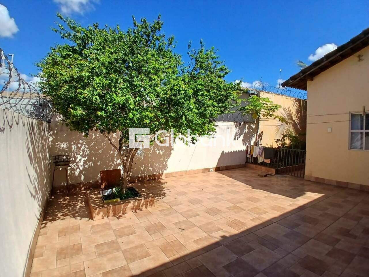 Casa 3 quartos à venda Santa Lúcia 140m² Montes Claros MG: 